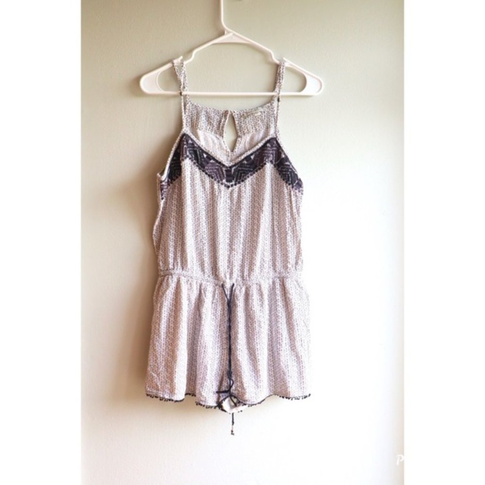 American Eagle Outfitters White/Black Romper Small